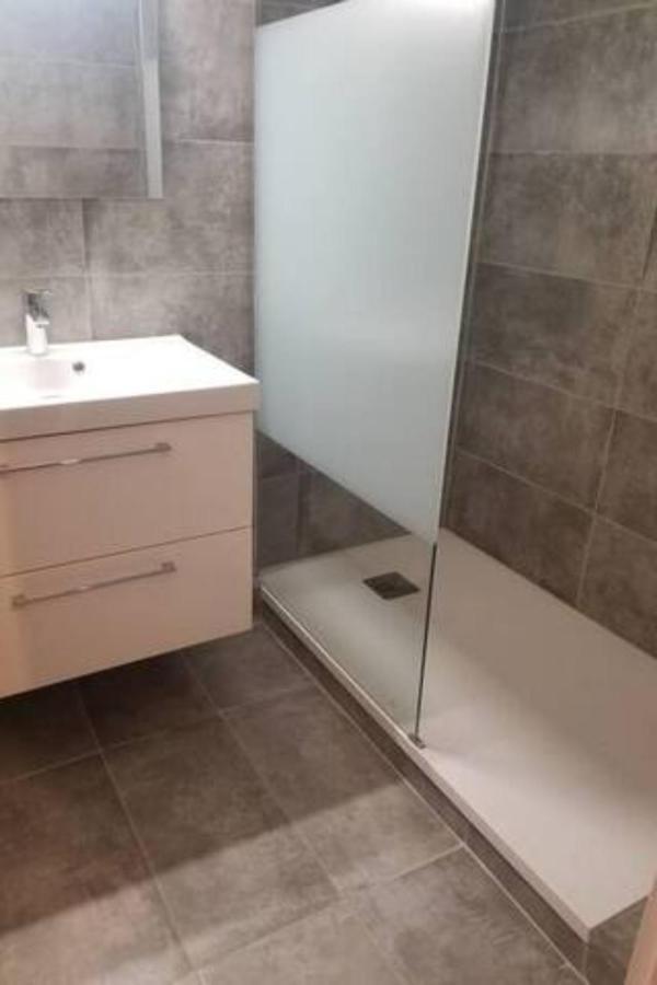 Magnifique Vue Centre Station Apartment Лес дьо Алпс Екстериор снимка